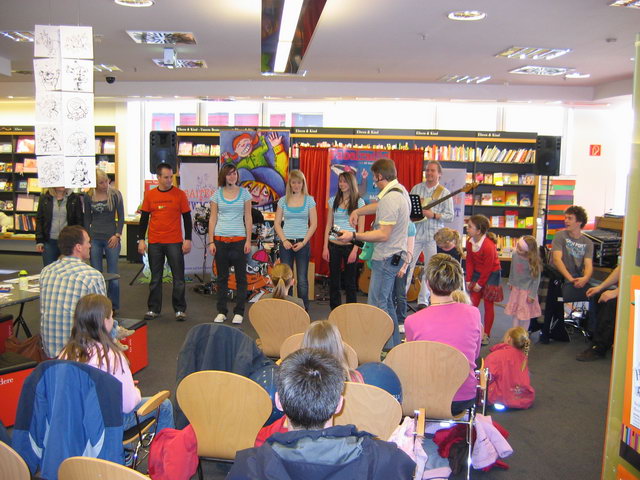 gal/2008/2008 12.04. Mayersche Buchhandlung CD Praesentation/IMG_3456.JPG